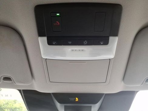 Used 2023 Nissan Pathfinder SL image 23