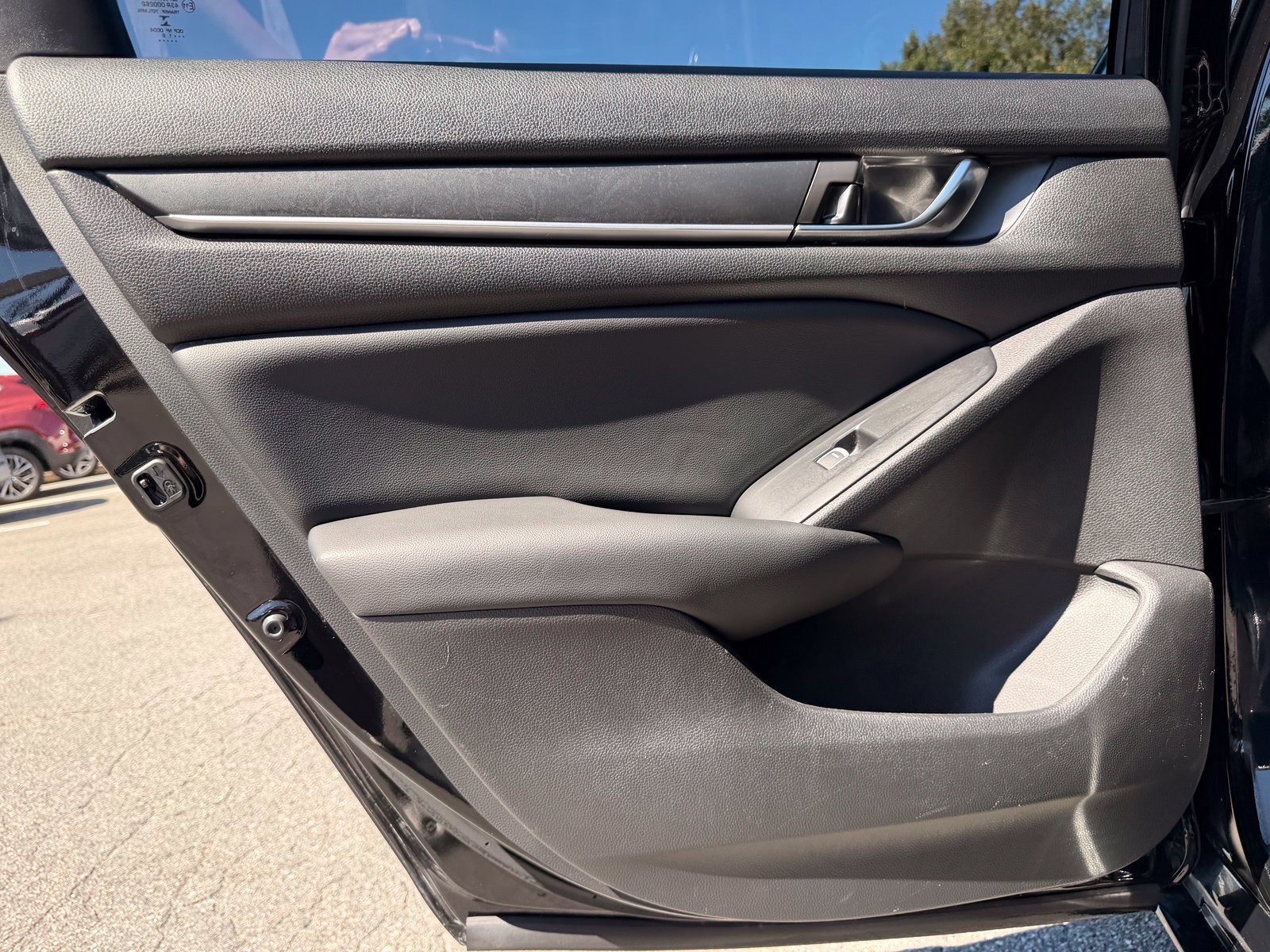 Used 2019 Honda Accord LX image 25