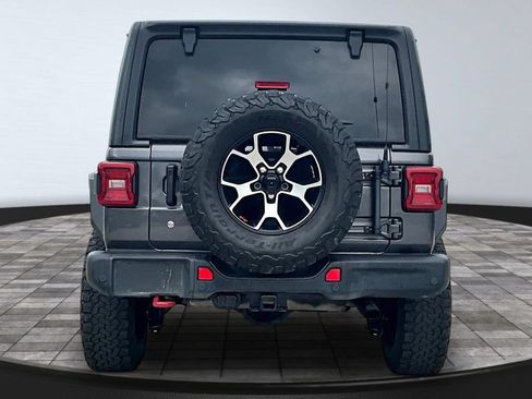 Used 2018 Jeep Wrangler Unlimited Rubicon AWD/4WD image 5