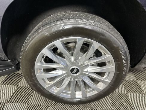 Used 2023 Cadillac Escalade ESV Premium Luxury w/ LPO, Floor Liner Package AWD/4WD image 36