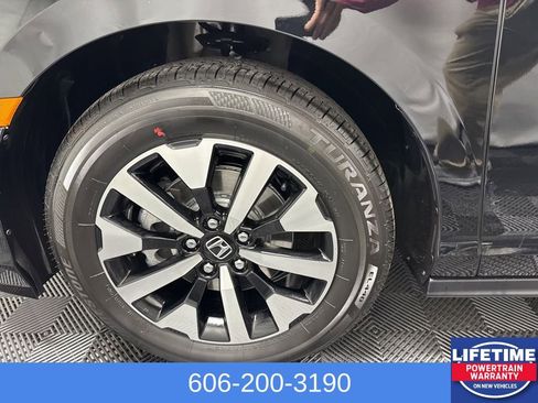 New 2026 Honda Odyssey EX-L image 15