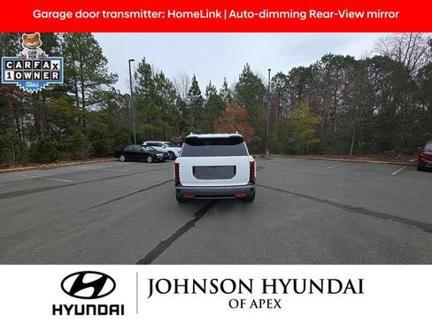 Used 2026 Hyundai Palisade Limited AWD/4WD image 16