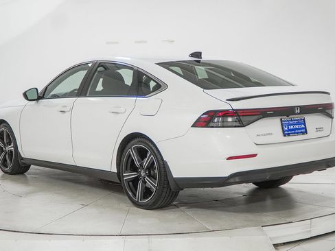 Used 2023 Honda Accord Sport image 7