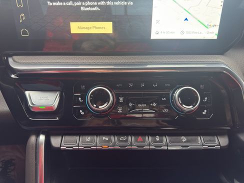 Used 2024 GMC Sierra 2500 Denali w/ Denali Reserve Package image 19