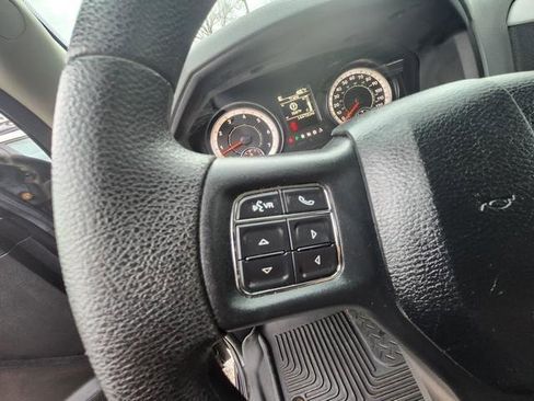 Used 2017 RAM 1500 Express image 13