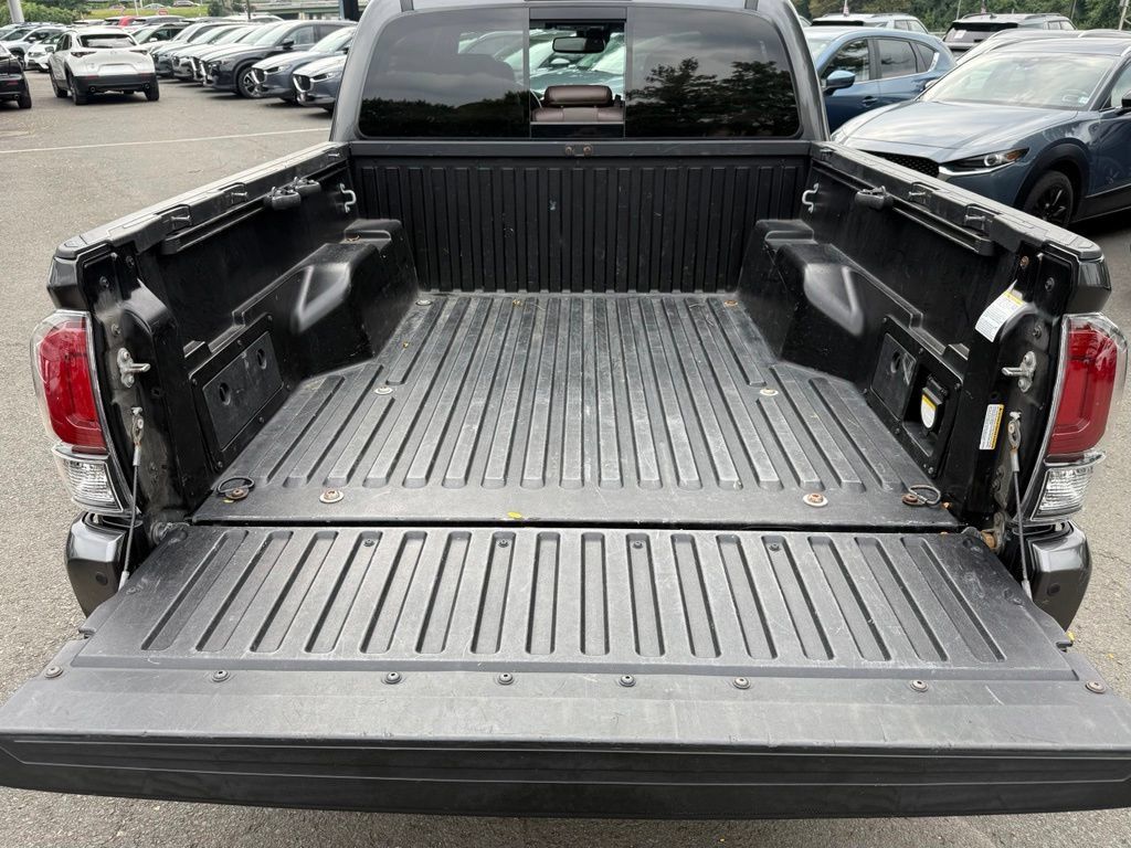 Used 2018 Toyota Tacoma Limited AWD/4WD image 25