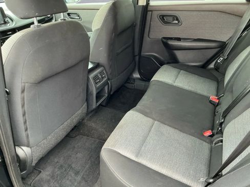 Used 2021 Nissan Rogue S image 15