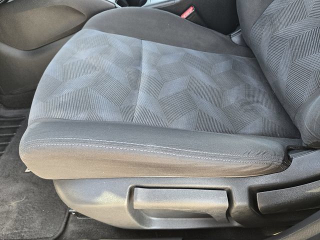 Used 2016 Nissan Rogue S w/ Appearance Package FWD image 23