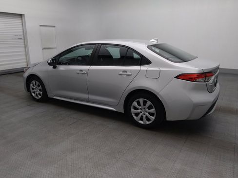 Used 2022 Toyota Corolla LE FWD image 3