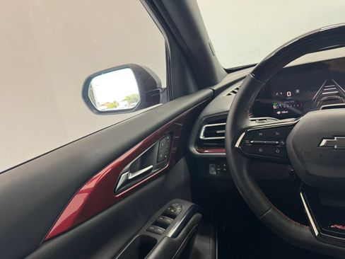 Used 2025 Chevrolet Traverse RS w/ LPO, Floor Liner Package FWD image 23
