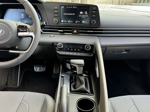 New 2025 Hyundai Elantra Sport image 4