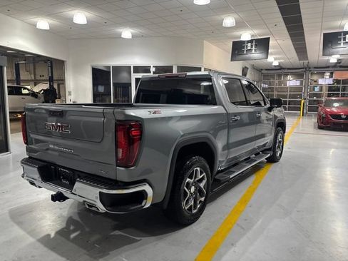 Used 2026 GMC Sierra 1500 SLT w/ SLT Premium Package AWD/4WD image 9