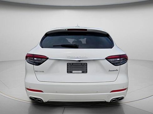Used 2023 Maserati Levante GT AWD/4WD image 5