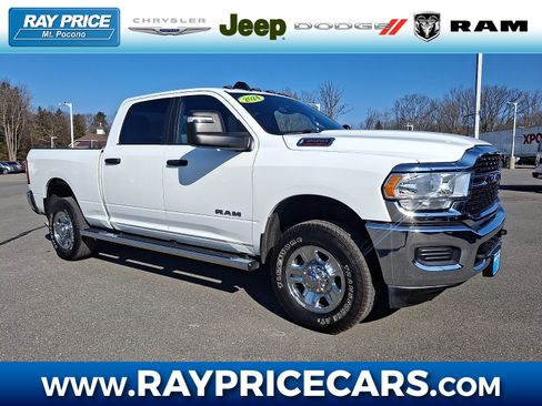 Used 2024 RAM 3500 Big Horn w/ Snow Chief Group AWD/4WD image 1