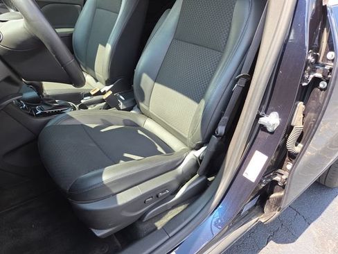 Used 2022 Buick Encore Preferred w/ Safety Package AWD/4WD image 21
