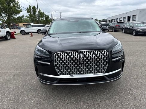 Used 2023 Lincoln Corsair AWD w/ Equipment Group 101A image 8