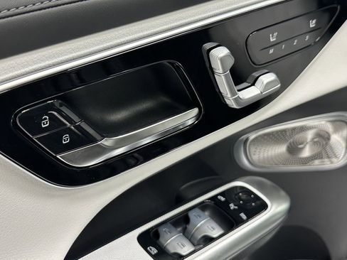 New 2026 Mercedes-Benz GLC 350e GLC 350e image 12