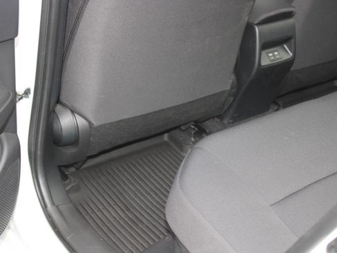 Certified 2024 Toyota Corolla LE image 39