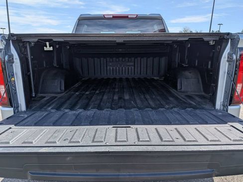 Certified 2023 GMC Sierra 1500 SLT w/ SLT Premium Package AWD/4WD image 6