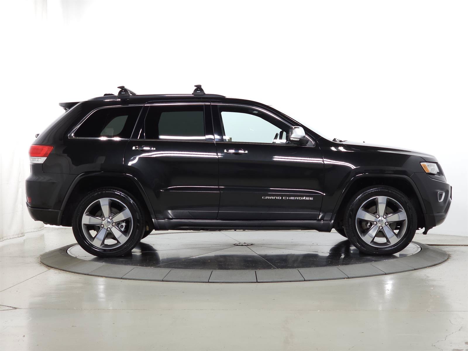 Used 2014 Jeep Grand Cherokee Overland AWD/4WD image 12
