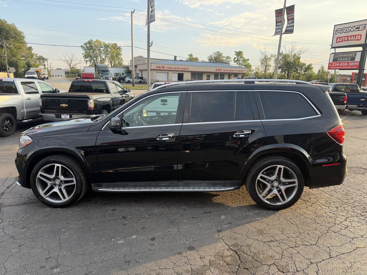 Used 2017 Mercedes-Benz GLS 550 4MATIC image 4