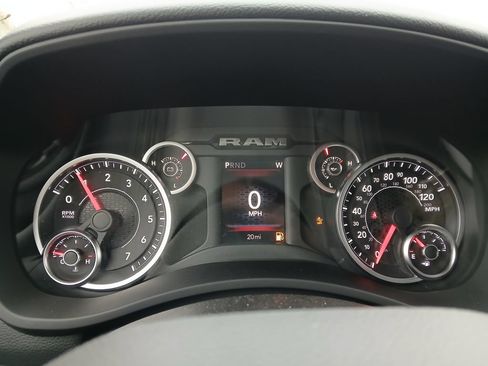 New 2026 RAM 2500 Big Horn AWD/4WD image 17