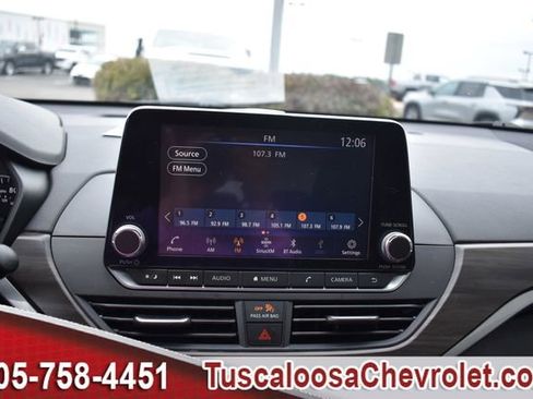 Used 2024 Nissan Altima 2.5 SV image 32