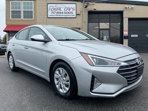 Used 2019 Hyundai Elantra SE image 34
