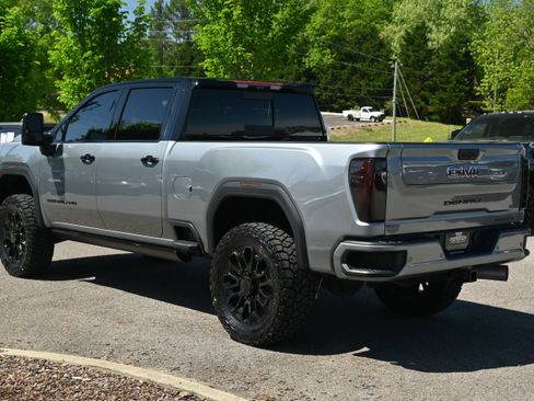 Used 2026 GMC Sierra 2500 Denali Ultimate w/ Max Trailering Package image 12