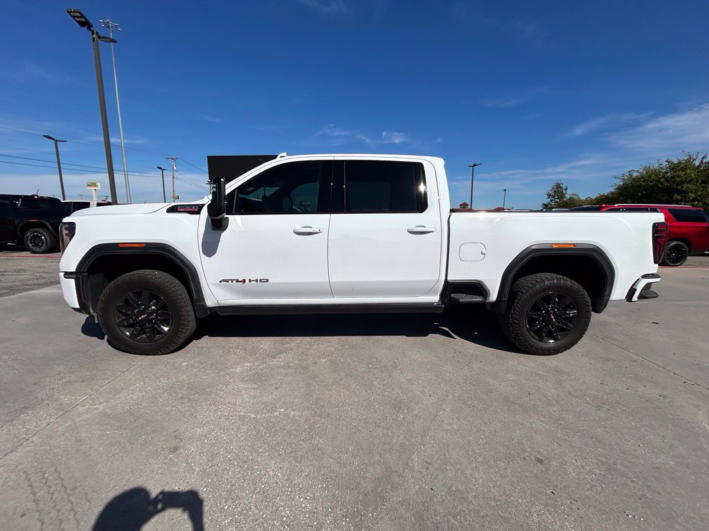 Used 2024 GMC Sierra 3500 AT4 w/ AT4 Premium Plus Package AWD/4WD image 2