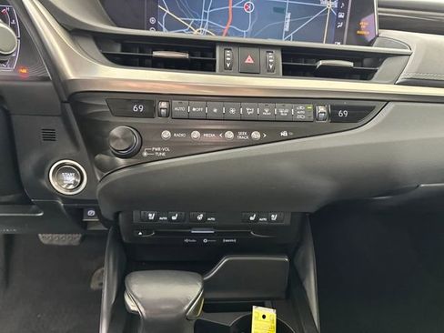 Used 2020 Lexus ES 350 w/ Premium Package image 23