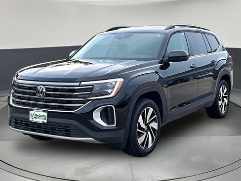Used 2026 Volkswagen Atlas SE AWD/4WD image 3