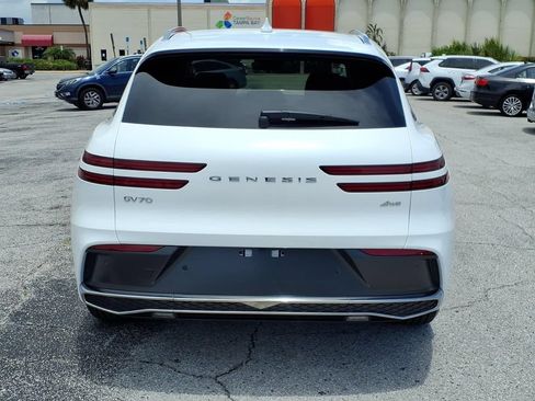 Used 2026 Genesis GV70 2.5T AWD/4WD image 6