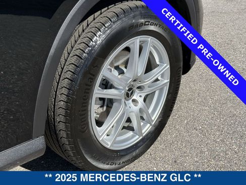Used 2025 Mercedes-Benz GLC 300 image 12