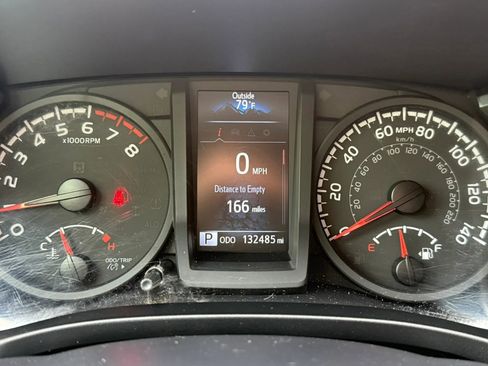 Used 2021 Toyota Tacoma SR image 19