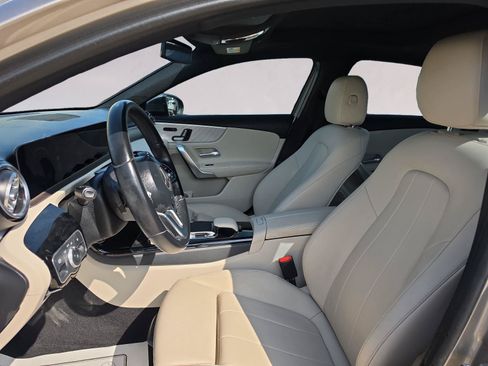 Used 2020 Mercedes-Benz A 220 image 9