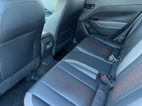 Used 2025 Subaru Crosstrek 2.5i Limited w/ Crosstrek Mirror Package image 12