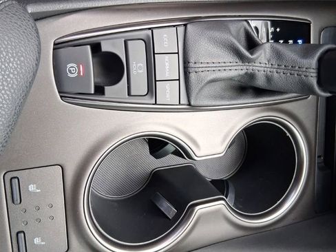 Used 2022 Toyota Camry XSE image 23