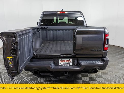 Used 2022 RAM 1500 Laramie AWD/4WD image 47
