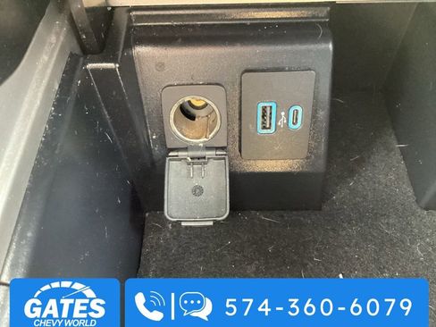 Used 2023 Ford Explorer XLT w/ Equipment Group 202A image 22