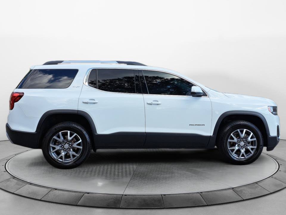 Used 2022 GMC Acadia SLT w/ Technology Package AWD/4WD image 8
