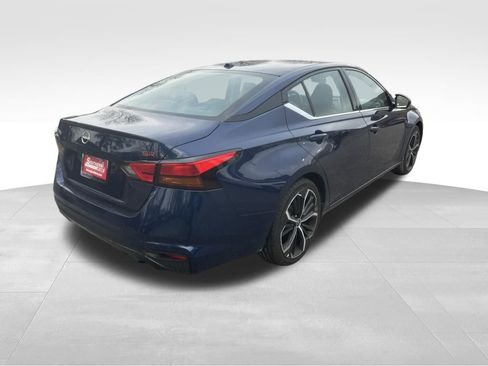 Used 2023 Nissan Altima 2.5 SR image 22