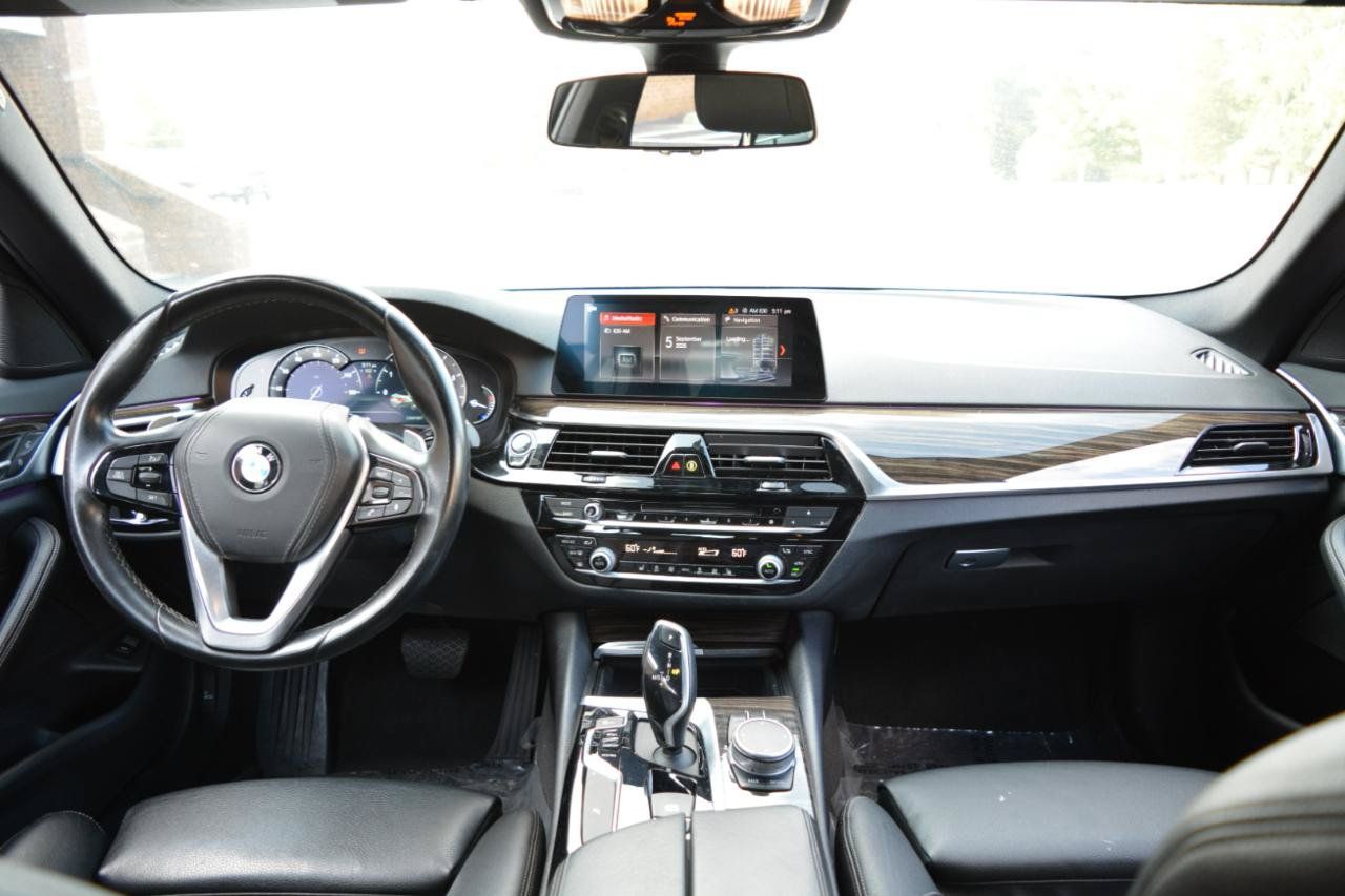 Used 2019 BMW 530i xDrive w/ Convenience Package AWD/4WD image 18