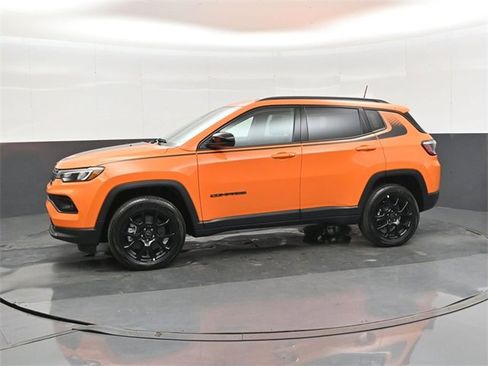 New 2026 Jeep Compass Latitude image 7