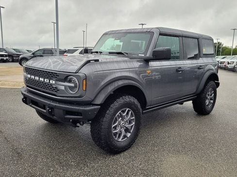 New 2025 Ford Bronco Badlands image 29