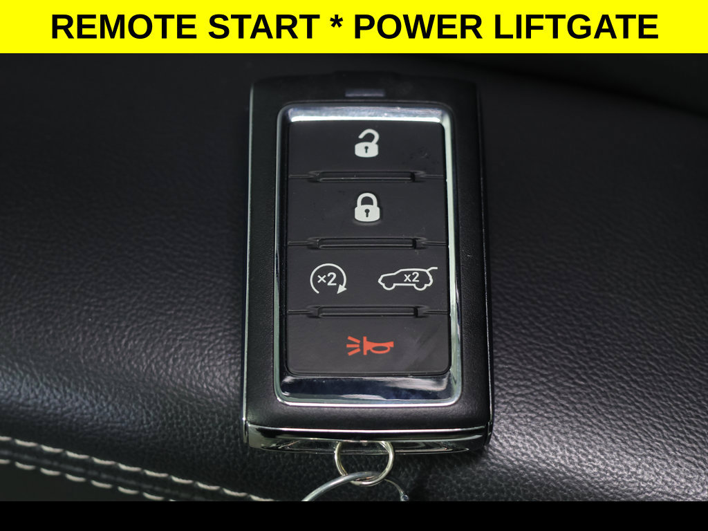 Used 2023 Jeep Grand Cherokee Altitude AWD/4WD image 12
