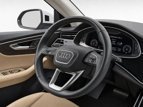 Certified 2021 Audi Q8 Premium Plus AWD/4WD image 17