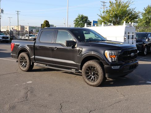Used 2021 Ford F150 XLT w/ Equipment Group 302A High RWD image 13