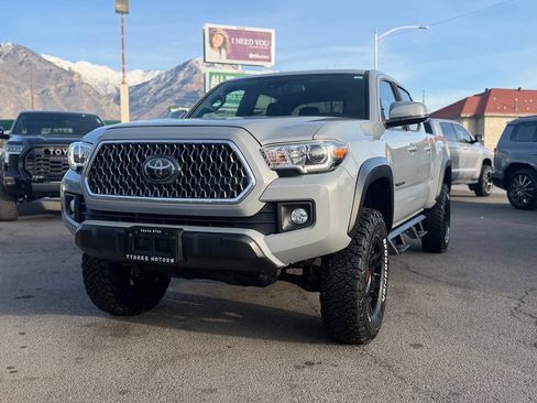 Used 2019 Toyota Tacoma TRD Off-Road image 84
