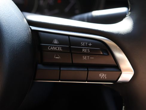 Used 2025 MAZDA MAZDA3 s FWD image 28